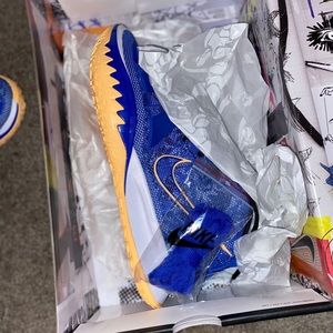 Blue and yellow Kyrie